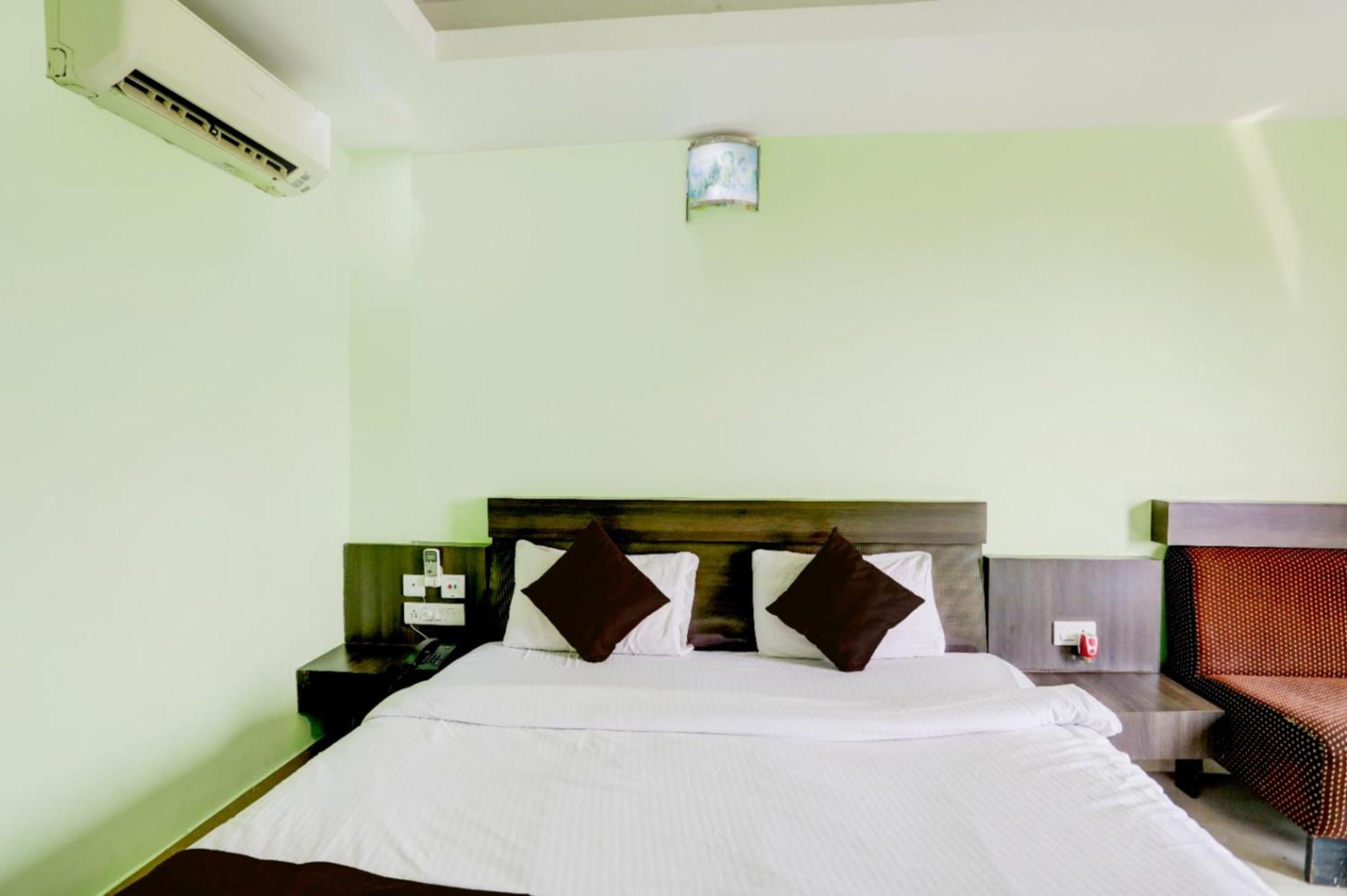 Deep Ganga Inn Near Sea Beach By Morservices Puri Exterior foto